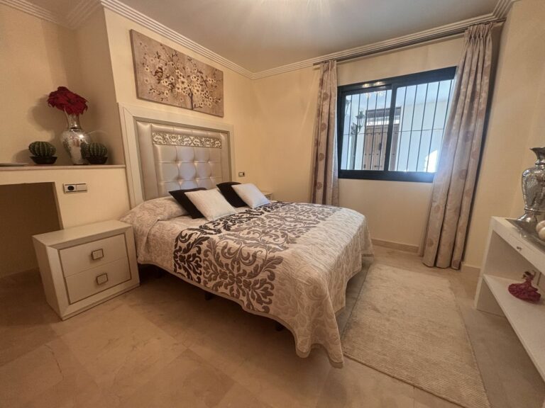 1c19f3f3d44dd9f3ea819768d11addd6 - 15