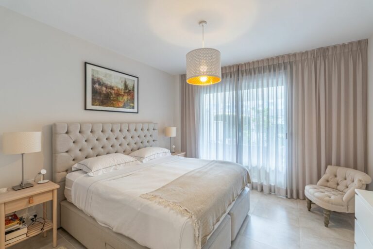 1e47442e3e8f30aeb12fe1a2accd6824 - 12