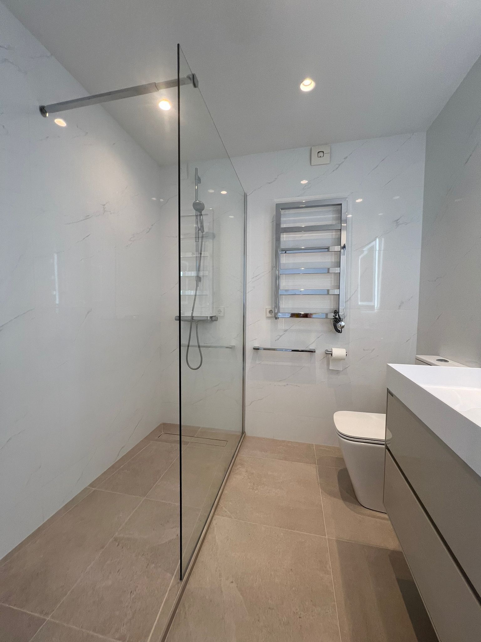 1f394f0cfb71199c64202bbbbc510a93 - 16