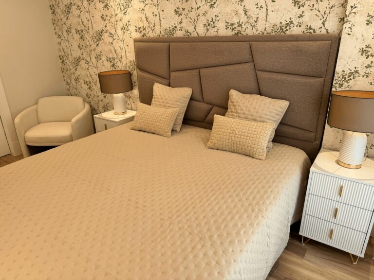 1f5d82644f8dd0ad9a5c294094214679 - 12