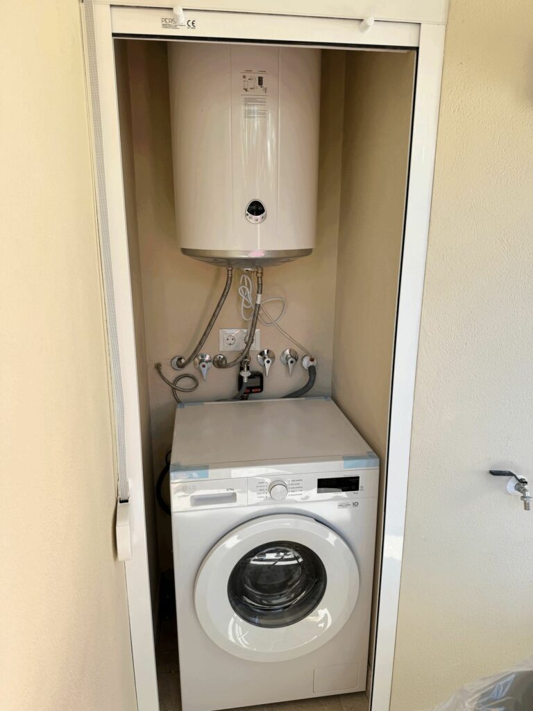 1f5d82644f8dd0ad9a5c294094214679 - 16