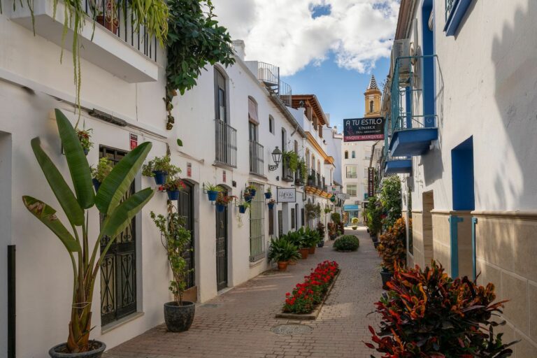 1f60bce025813eea56cd83f518a8aa78 - 2