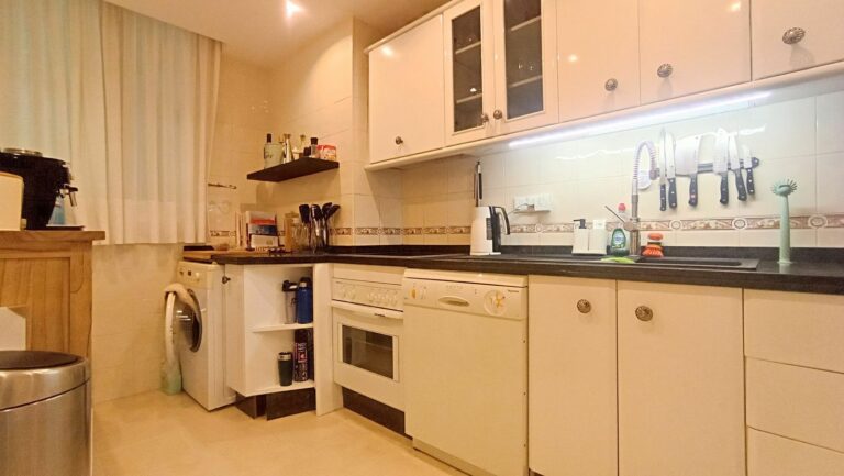 1fa0132021c1c876171a2b9c284559f3 - 12