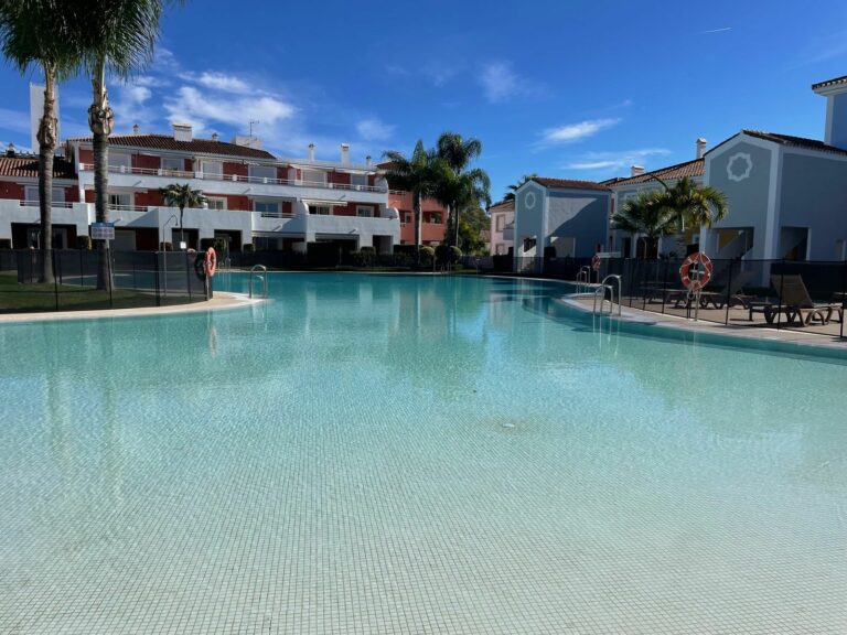 207165bf2716ab48b57335ae14ac7bcd - 1