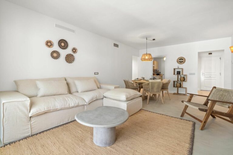 207165bf2716ab48b57335ae14ac7bcd - 3