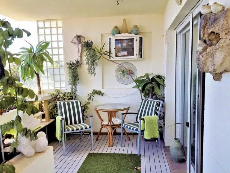 20e14e0d37d96f9e7584dd4411839e71 - 8