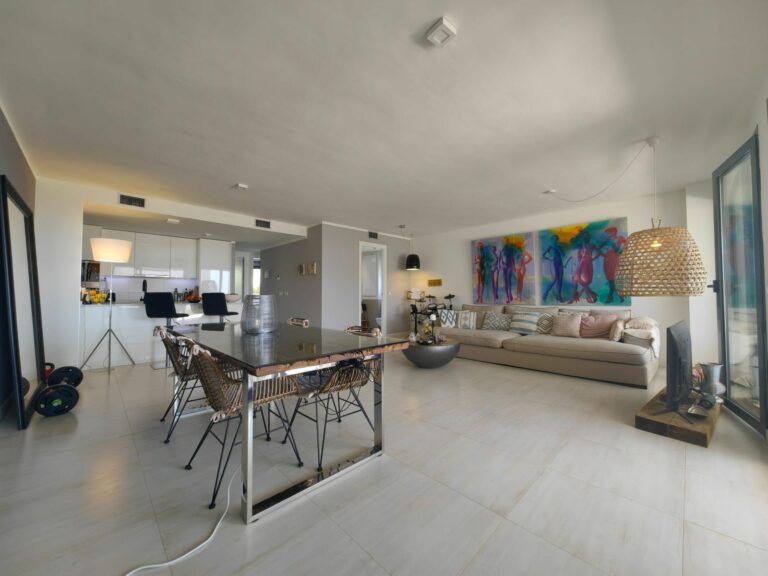 2146c2e0718caa3691ab8f8064eff805 - 11