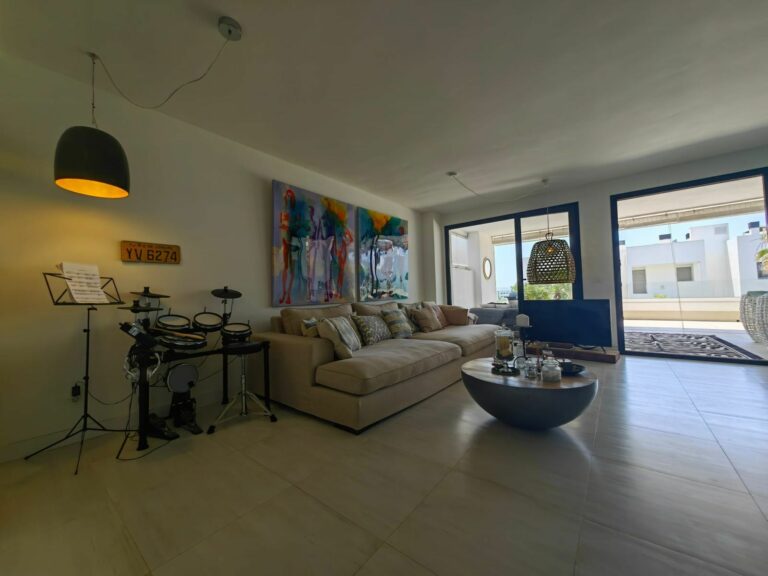 2146c2e0718caa3691ab8f8064eff805 - 13