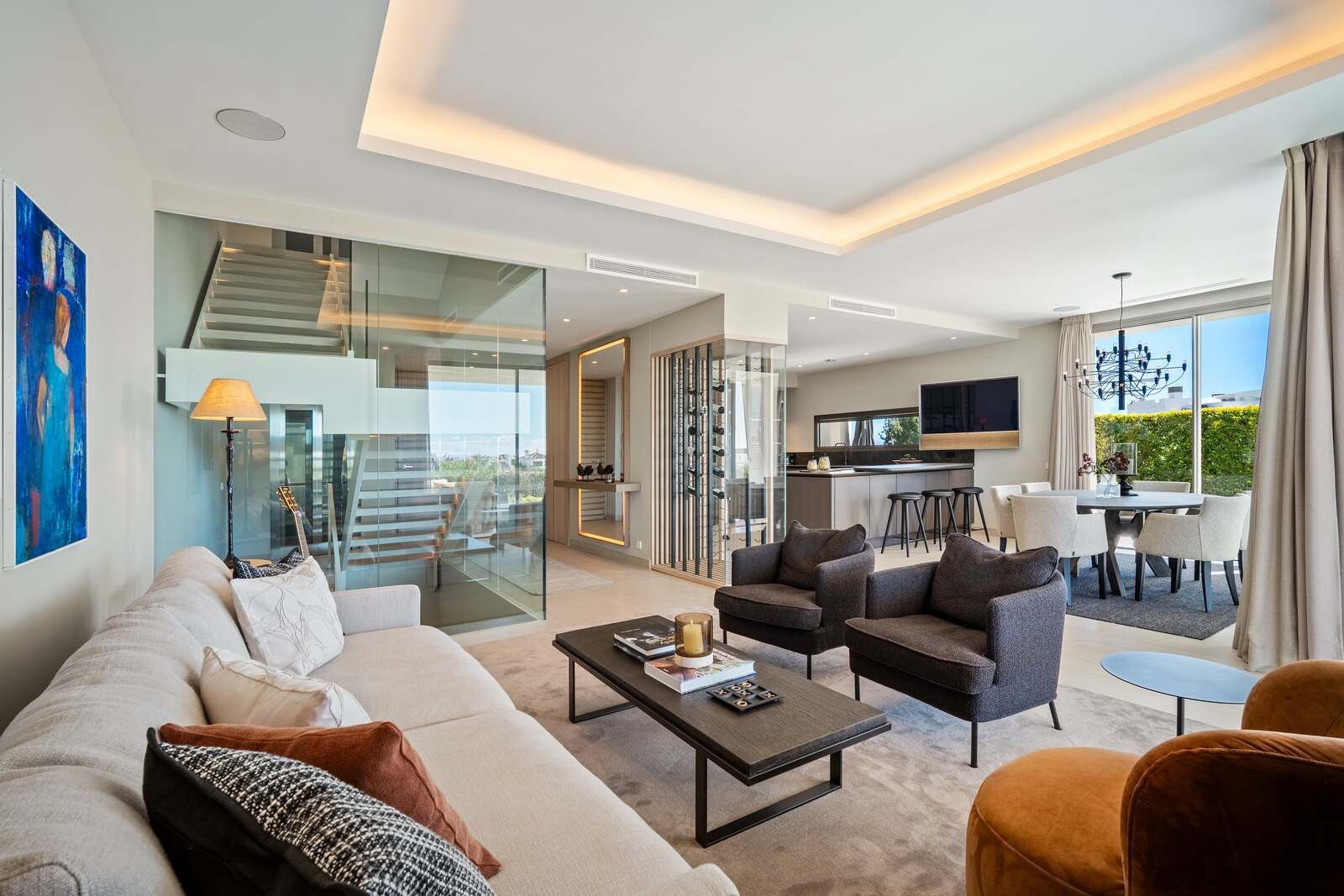 22b1445e4144f868e21b28740463bad2 - 7