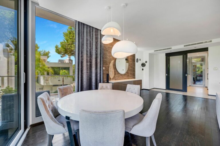 22ef613f86d7339c5fee3d875880120a - 12