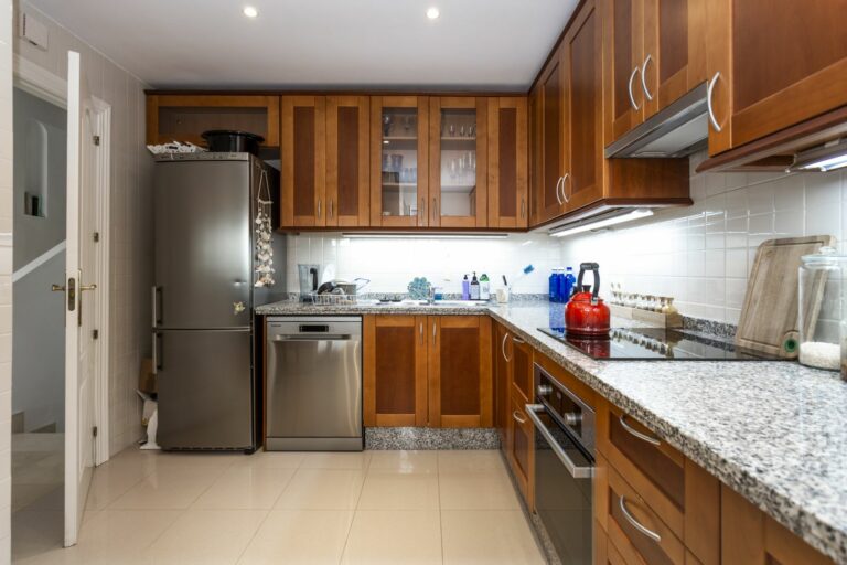 23697c3bd7a3ec8101240461eb414f36 - 9