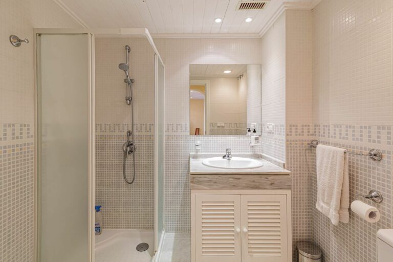 23f599f899a75760e08882d7a1a0b86e - 9