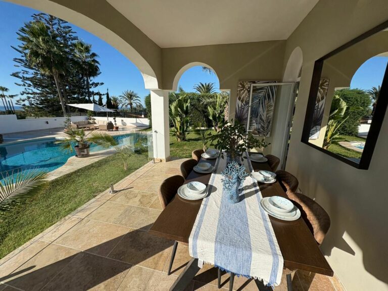 248ec893ba0f6739cf276de52ce8ce94 - 11