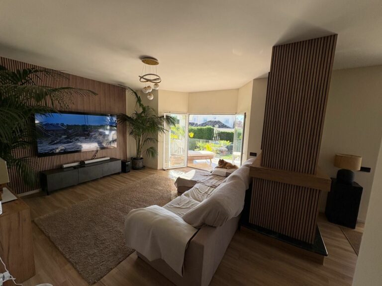 248ec893ba0f6739cf276de52ce8ce94 - 14