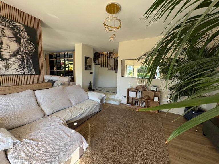 248ec893ba0f6739cf276de52ce8ce94 - 5