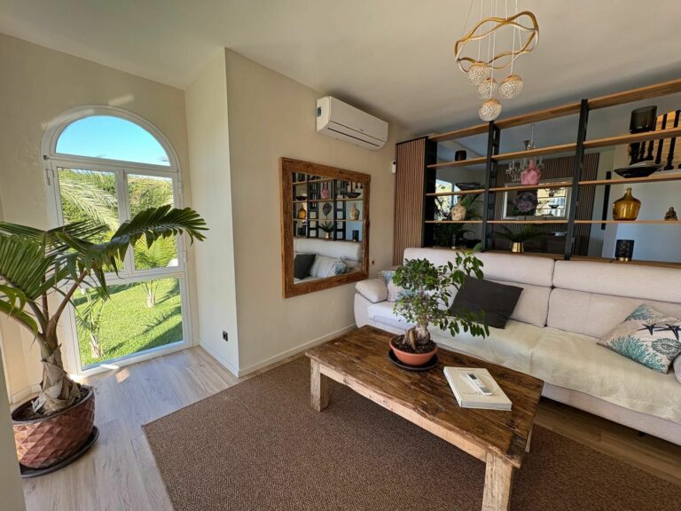 248ec893ba0f6739cf276de52ce8ce94 - 8