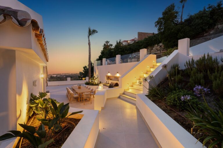 24a32bb69e45030a5401197ac7f49359 - 12