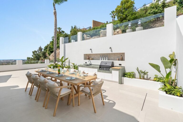 24a32bb69e45030a5401197ac7f49359 - 9