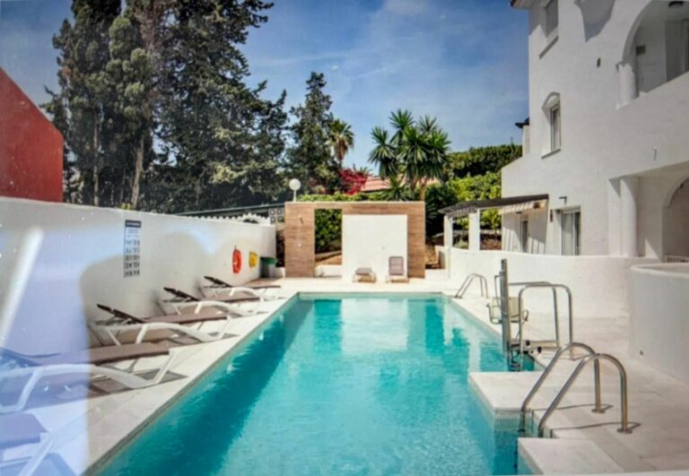 265c3d8023d328dac7a7b9903faa76fe - 3