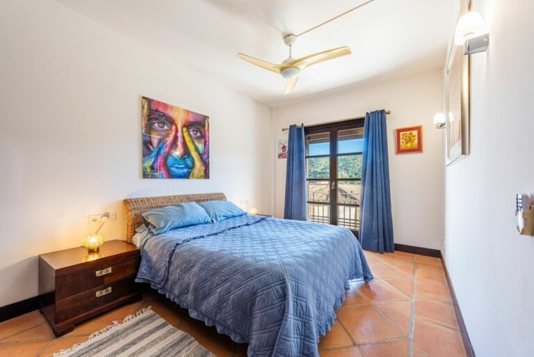 2673fa21883215109879fc2f961a5566 - 15