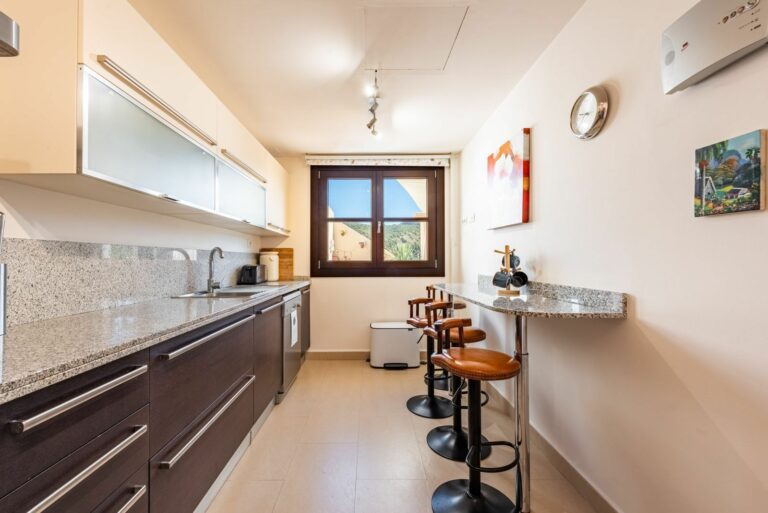 2673fa21883215109879fc2f961a5566 - 4