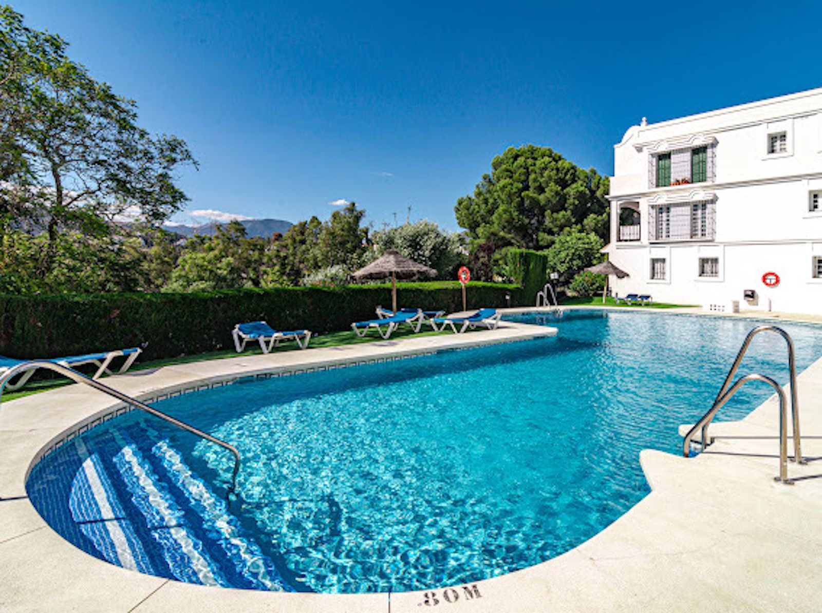 27e3cc0e8677232f0137e4ef464259dc - 1