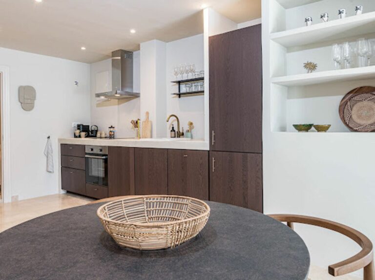 27e3cc0e8677232f0137e4ef464259dc - 9