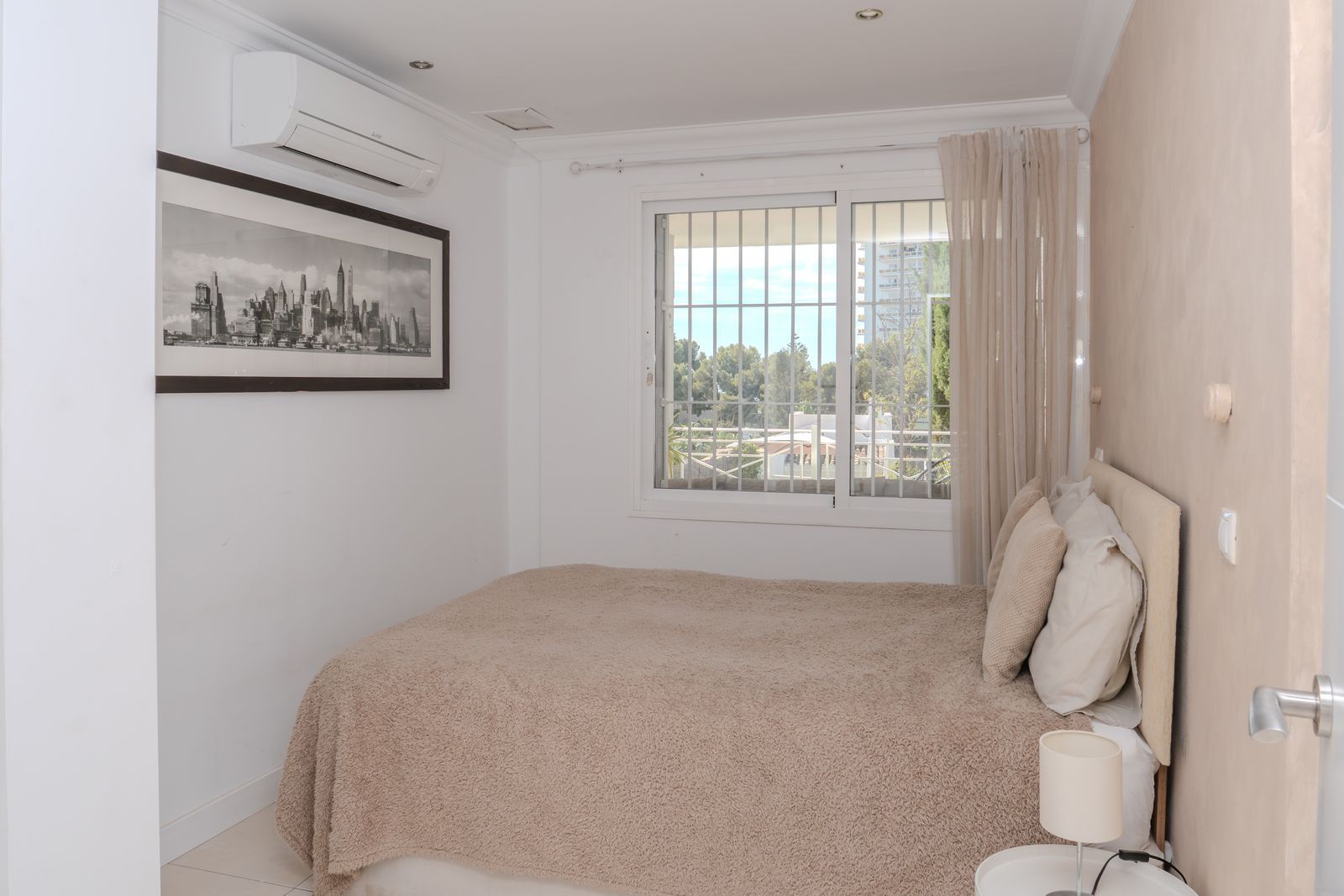 293d9739926a85cac21b6f510aeac89e - 12