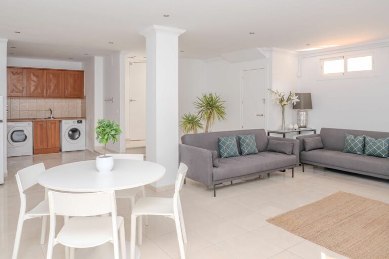 293d9739926a85cac21b6f510aeac89e - 13