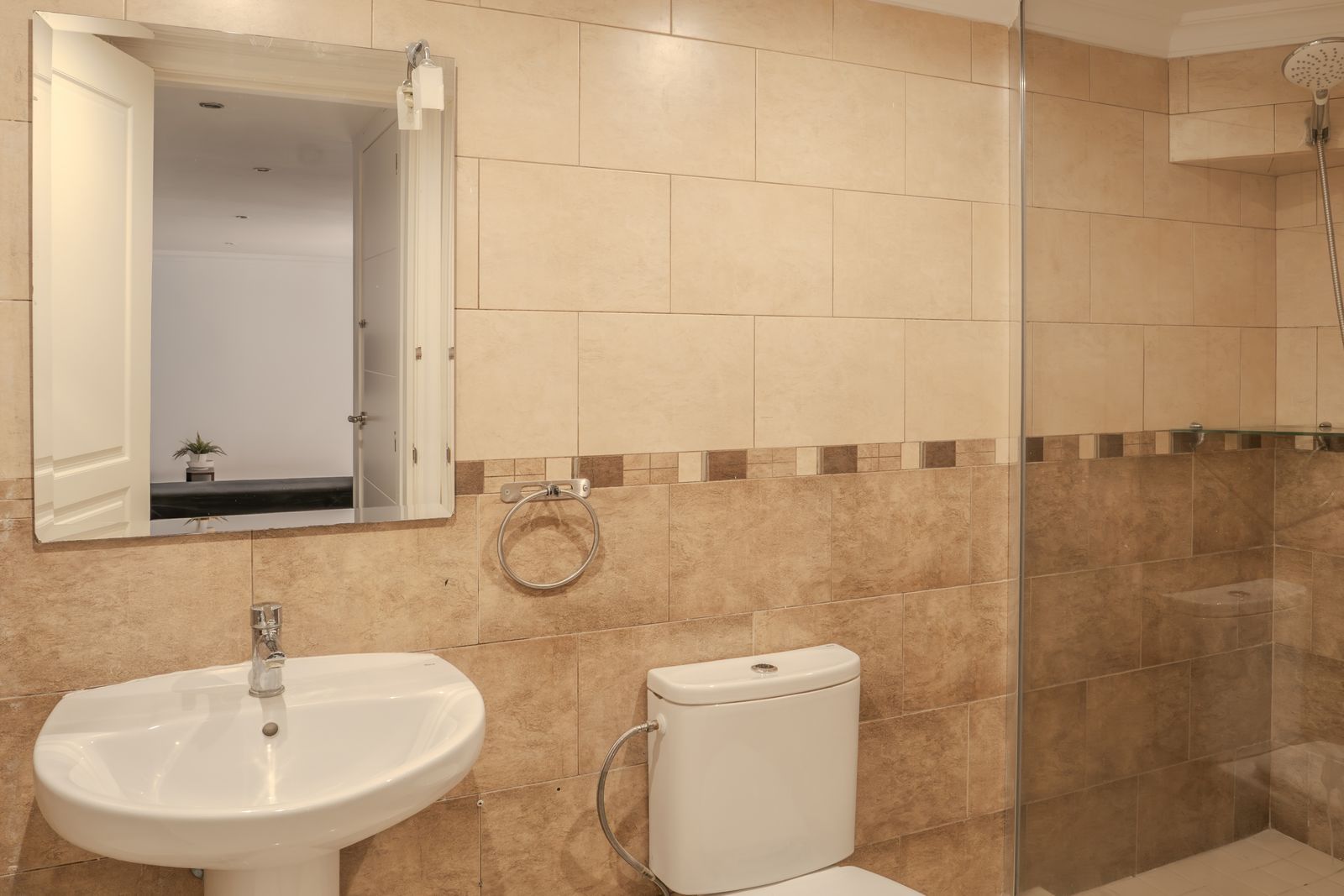 293d9739926a85cac21b6f510aeac89e - 14