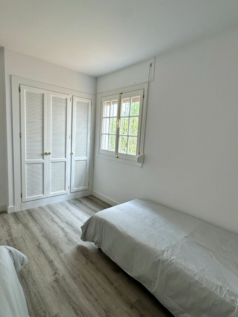 29b6f7ba139f14b8e149bbda86e64a43 - 16