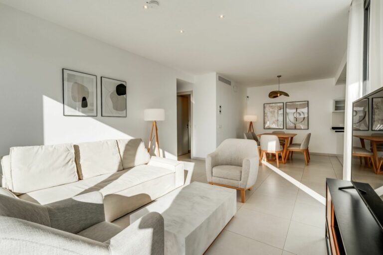 2a7795da32859c3874cd8eda0708482d - 7