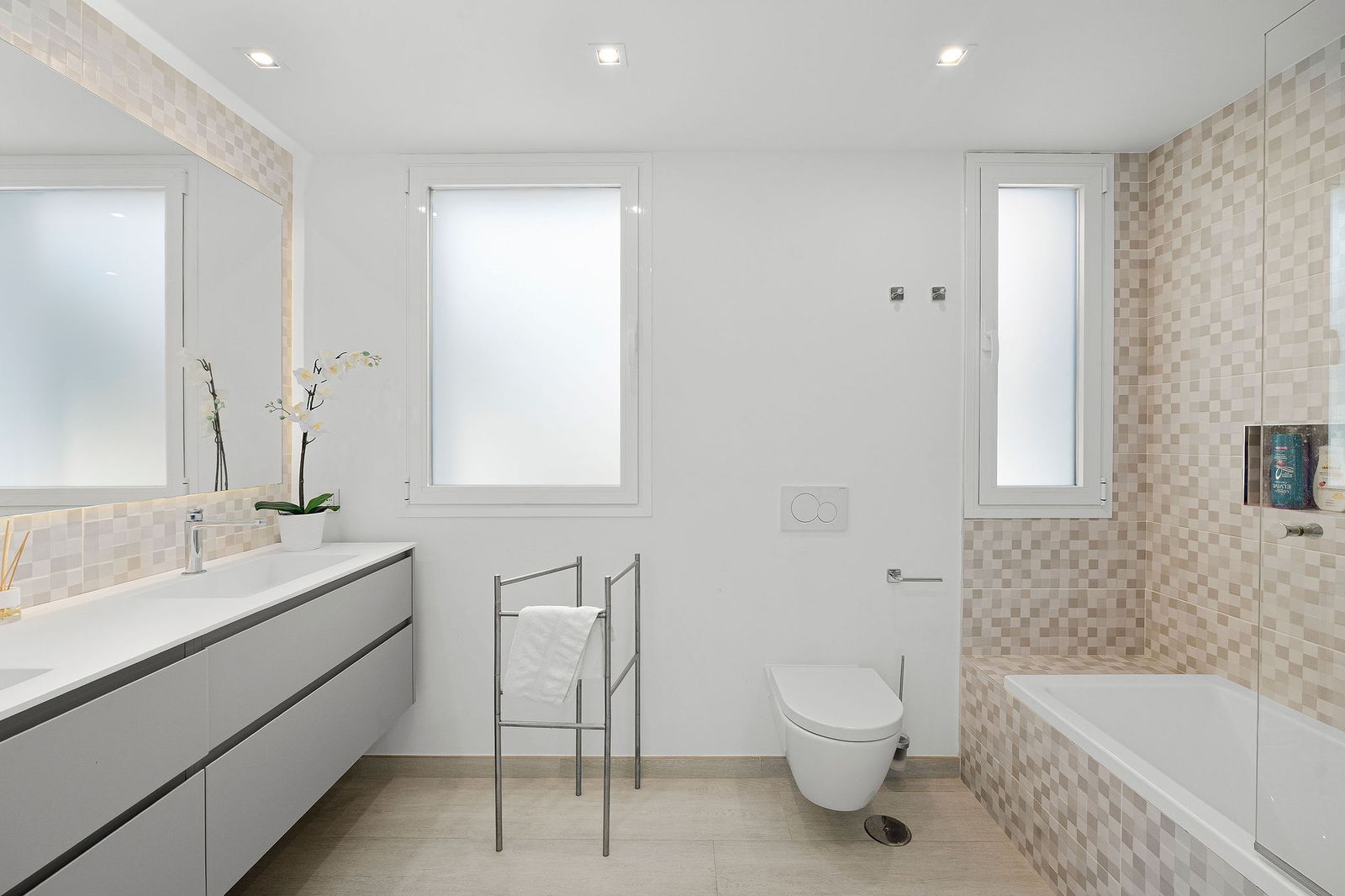 2a83d761baa6d5b1826e6469f548b15c - 14