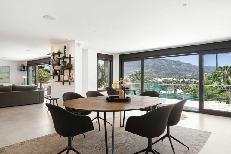 2c0ba4bdf80e970a2778dfc7e057542e - 4