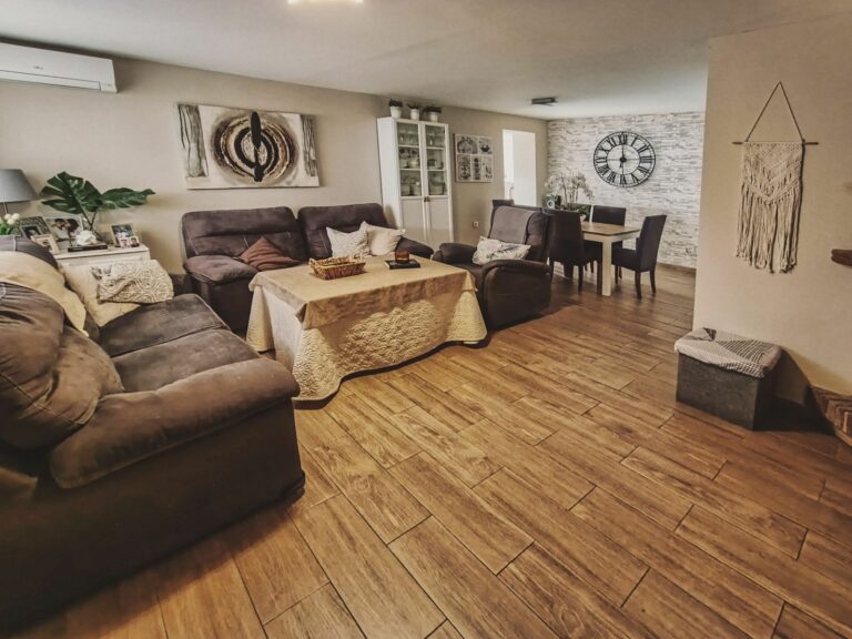 2c81bae9b62466ffd3d178fa67dc7c29 - 10