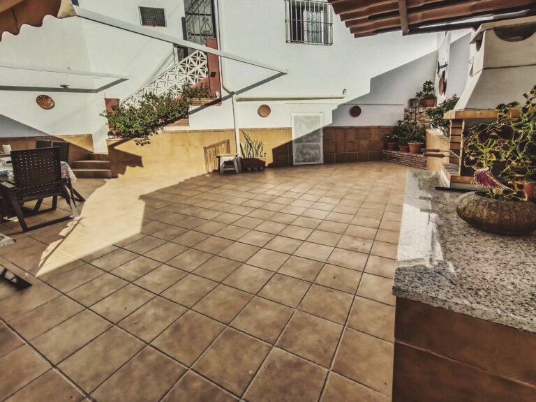 2c81bae9b62466ffd3d178fa67dc7c29 - 16