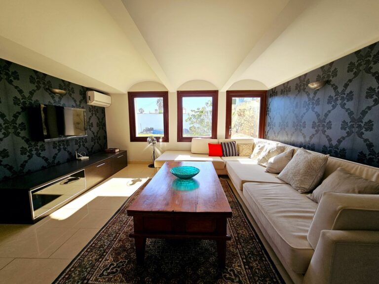 2ccd38b86be520bc9ac4bb15f89feff1 - 8