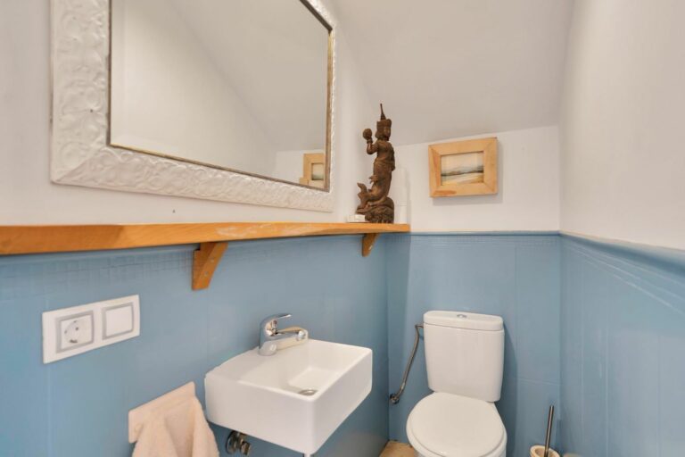 2d3aa501cc79edb8e9116c43a2590eac - 12