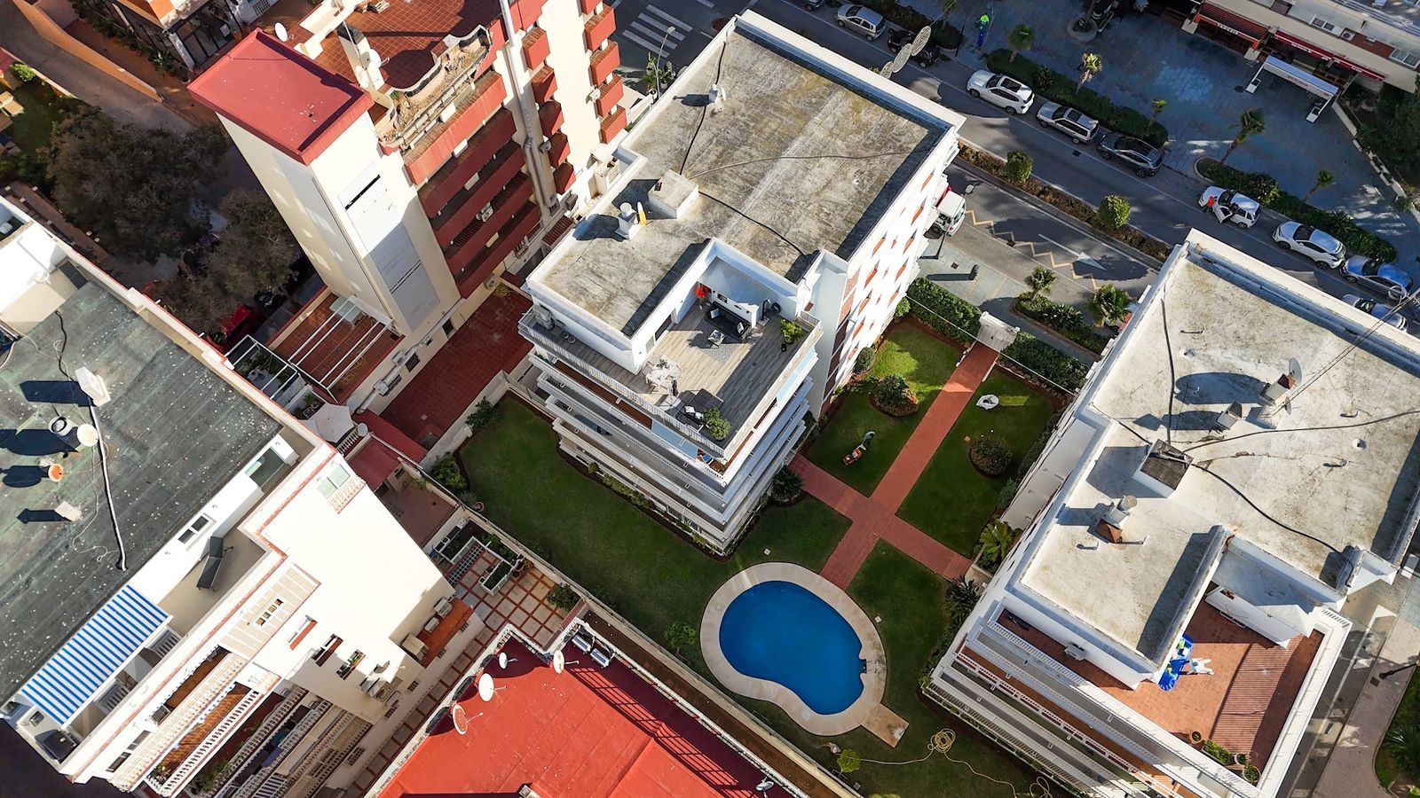 2ef5b5e9fbb50d11d94b2f9e39f6c255 - 15