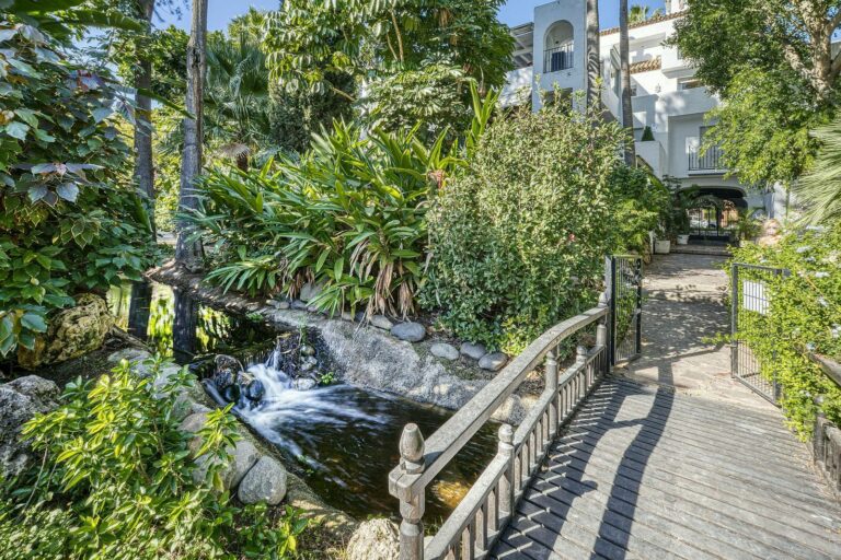 2fc191b36055db699e4b229126312955 - 3