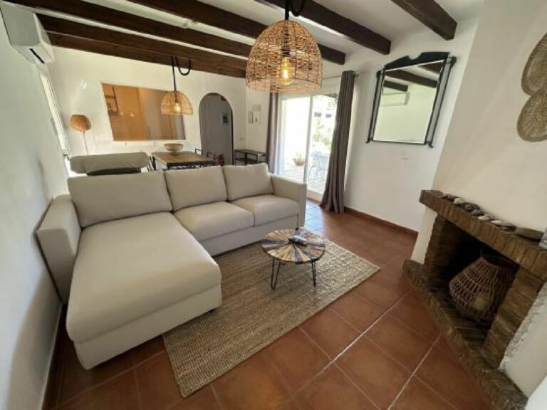 300b5d46a8a78a4fb2cdc09fac5cb058 - 11