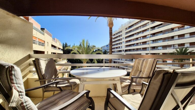 3045082f6e116a26bee21a9a5a85cb46 - 2