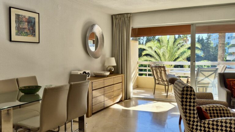 3045082f6e116a26bee21a9a5a85cb46 - 3