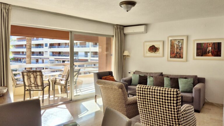 3045082f6e116a26bee21a9a5a85cb46 - 4