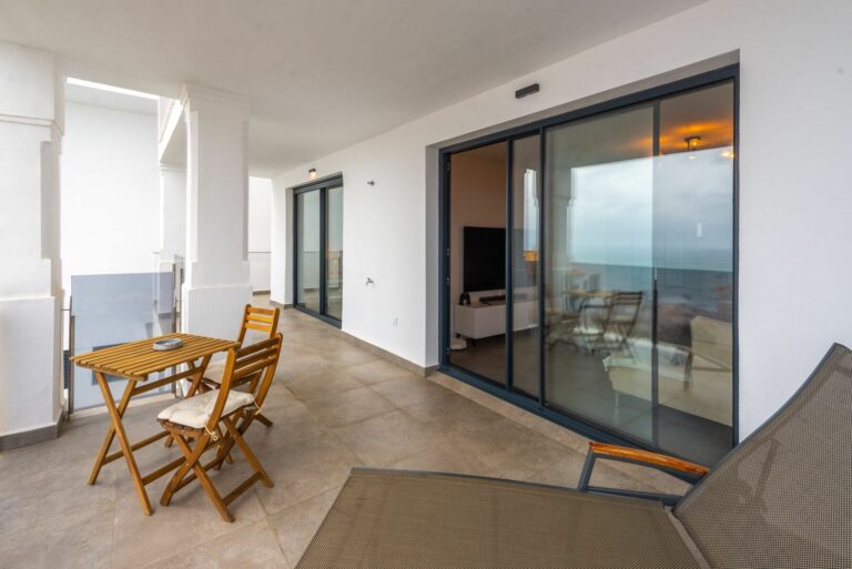 308cf77a4fdd2623ce4ea3c4c574d080 - 3