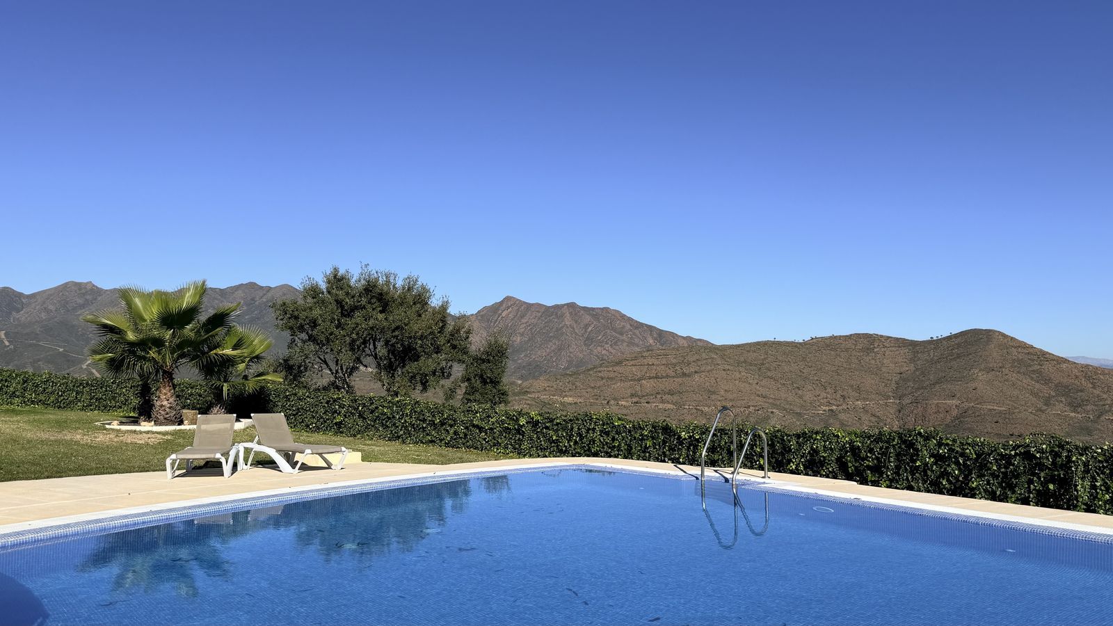 30d05b8536bd3e0eb07e707628cc950c - 2