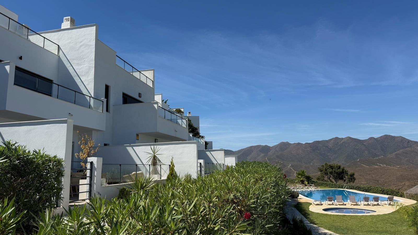 30d05b8536bd3e0eb07e707628cc950c - 3