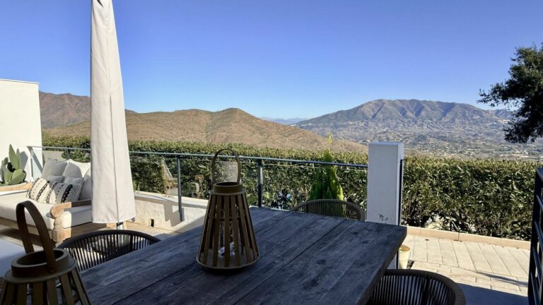 30d05b8536bd3e0eb07e707628cc950c - 5