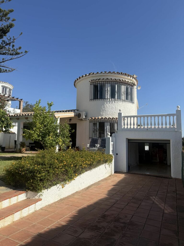 3130580224c363ca1aa44e8793010ff8 - 1