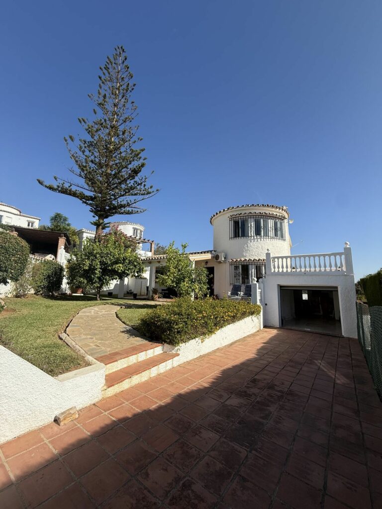 3130580224c363ca1aa44e8793010ff8 - 2